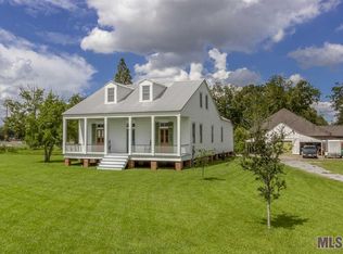 59430 Saint Louis Rd, Plaquemine, LA 70764