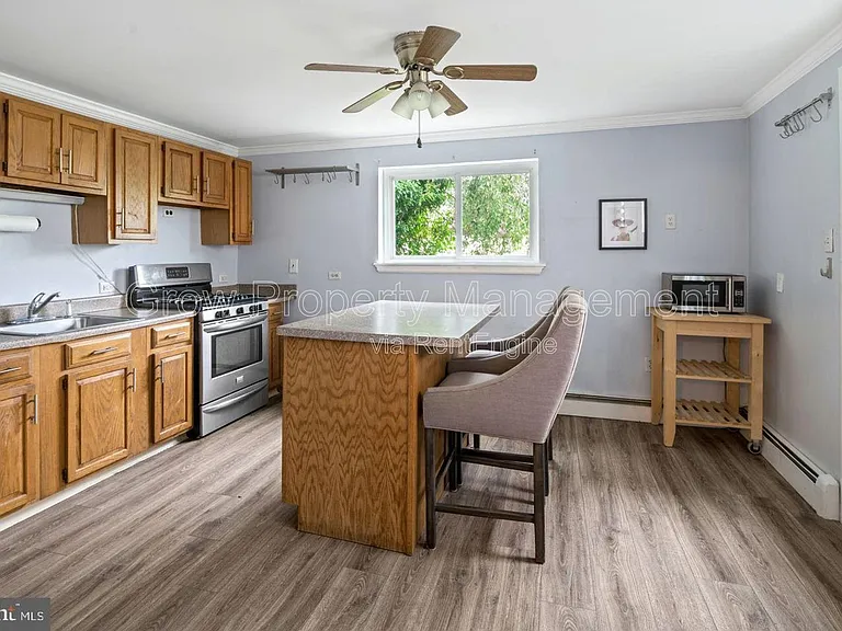 4714 Fowler St — Photo 4
