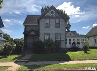 823 15th St, Rock Island, IL