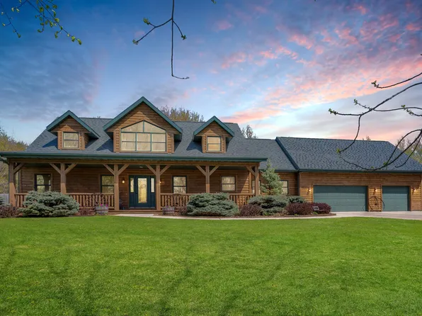 4526 Kolb Rd, Oshkosh, WI 54904