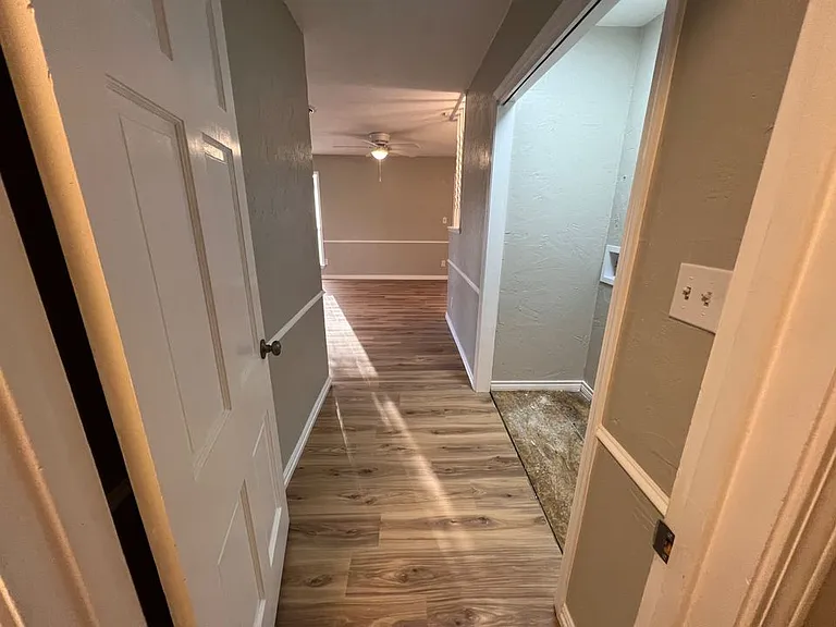 2906 S Monroe St — Photo 13