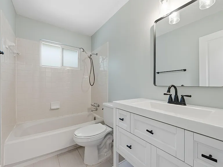 8404 Hornet Dr — Photo 15