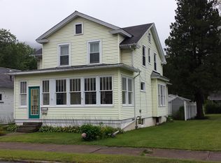 410 Park Ave, Tyrone, PA 16686