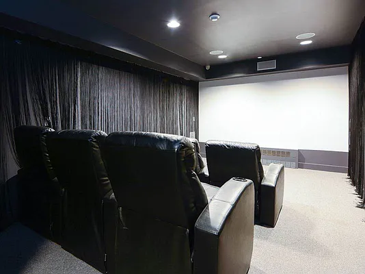 Rented by Tapiro Realty | media 22