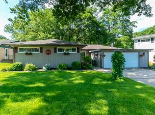 2642 26th Avenue Ct, Rock Island, IL