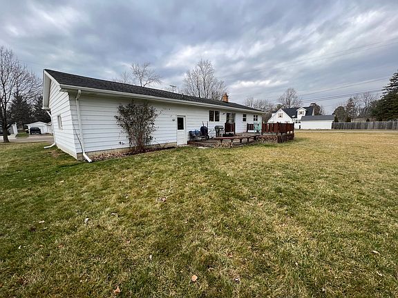 Back of House with deck