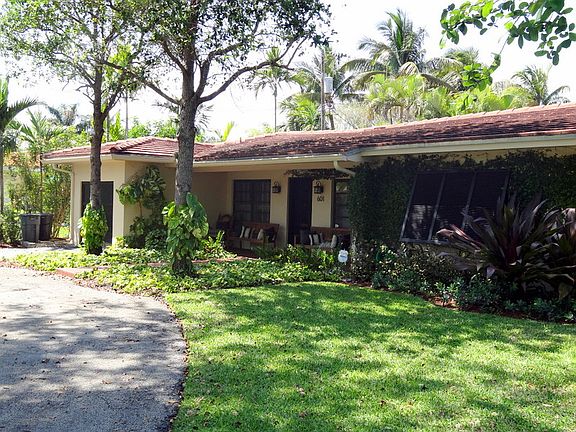 3rd image of 601 Alminar Ave