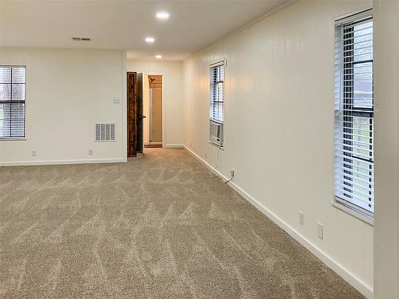 5th image of 203 Old Angleton Rd