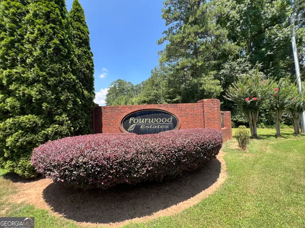 90 Fourwood Dr, Covington, GA 30016