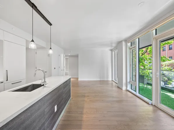 505 West 43rd Street image 11 of 30