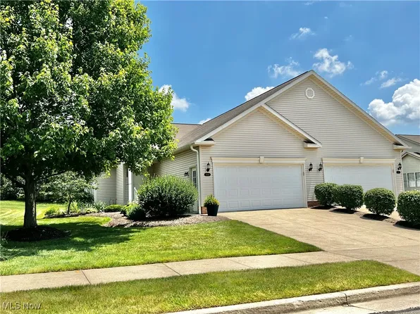 2430 Wright State Dr SE, Massillon, OH 44646