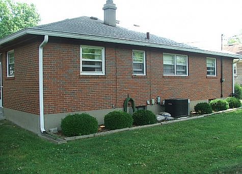 2nd image of 3744 Rosemont Blvd