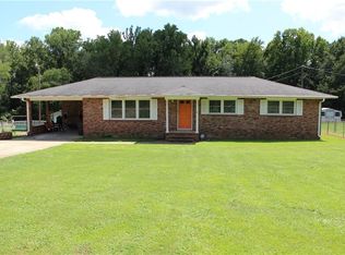 207 Englewood Cir, Starr, SC 29684