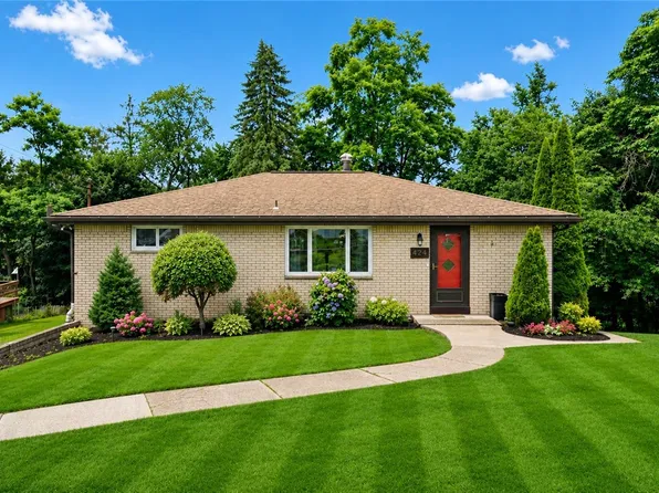 424 Amherst Ave, Coraopolis, PA 15108