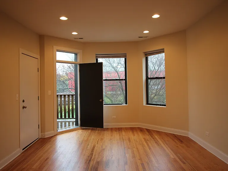 5407 N Ravenswood Ave #2 — Photo 8