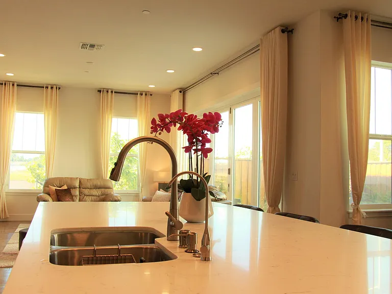 8324 Enterprise Dr — Photo 10