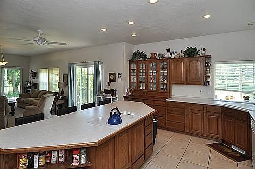 4th image of 1481 S Cottonwood Ln