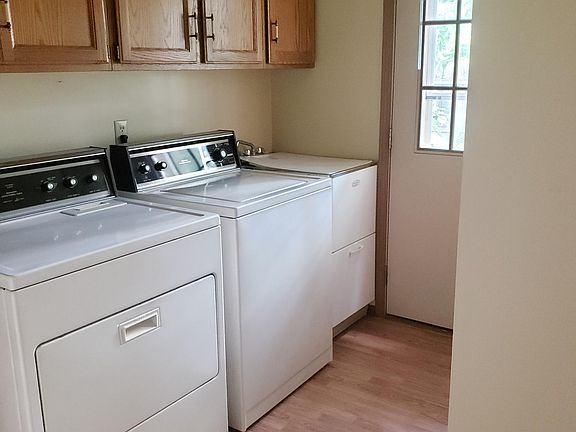 3rd image of 11602 W Edgerton Ave