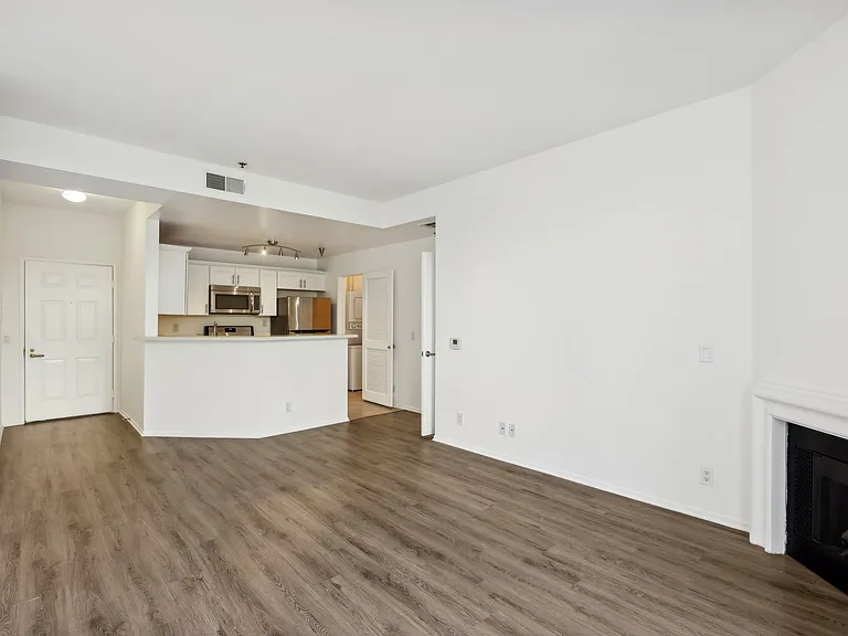 1 Bedroom 1 Bathroom