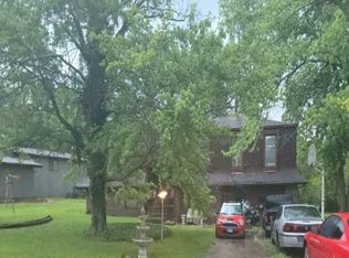 3068 Olympia Dr, Decatur, IL 62521