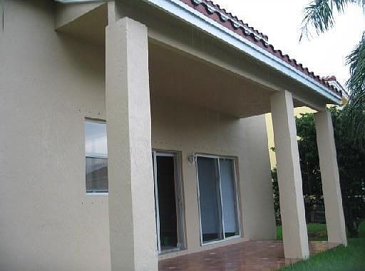 2nd image of 1500 N Trafalgar Cir