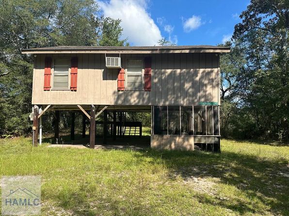 112 Hill Ln, Reidsville, GA 30453
