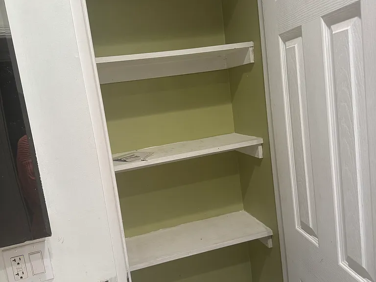 1112 Scofield Dr — Photo 11
