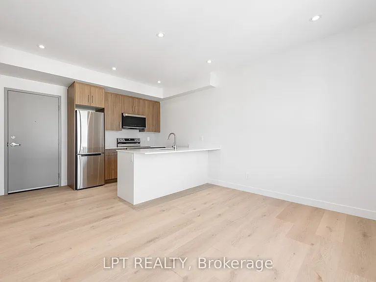 319 Shakespeare St #8 — Photo 10