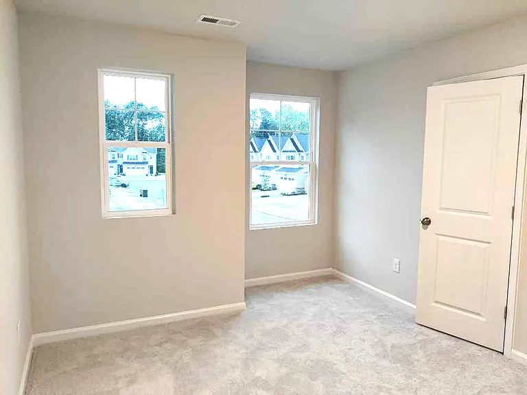216 Hiking Hill Ln — Photo 27