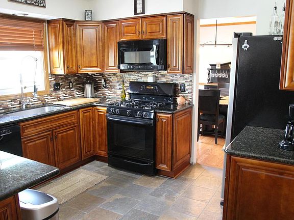 4th image of 13690 Sudbury Dr NW