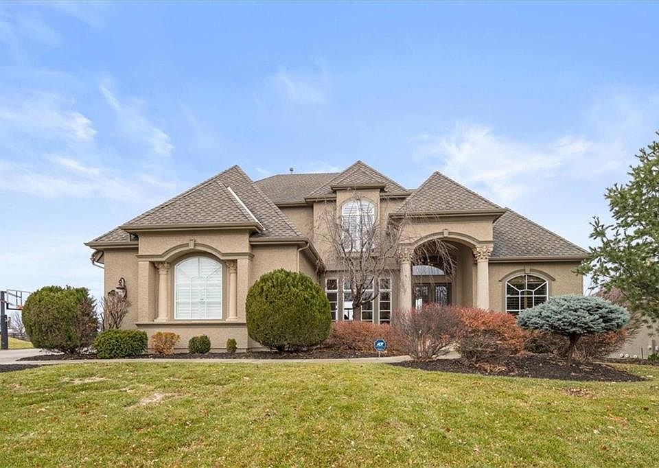 13852 Horton Dr, Overland Park, KS 66223 MLS 2412348 Zillow