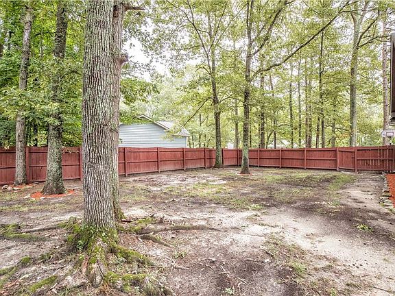 3rd image of 4118 Beth Ln