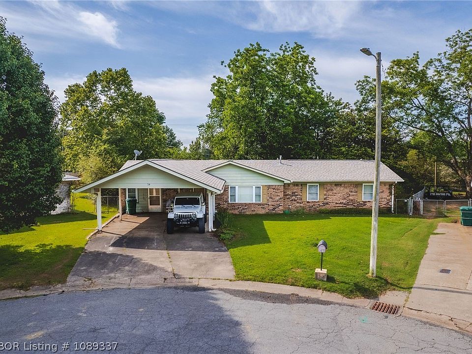 1st image of 34 Redwood Dr