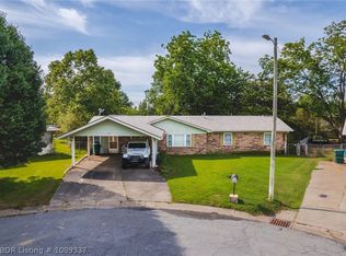 34 Redwood Dr, Sallisaw, OK 74955