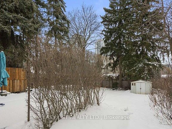 5th image of 41 Churchill Ave