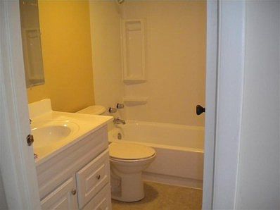 4th image of 2547 E Lake Shore Dr #C73
