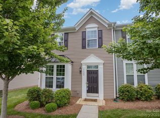 2420 Mariners Cove Ln, Denver, NC 28037