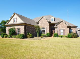 729 Shadow View Dr, Hernando, MS 38632