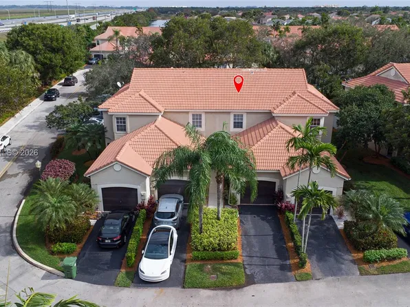 1210 Sorrento Dr, Fort Lauderdale, FL 33326