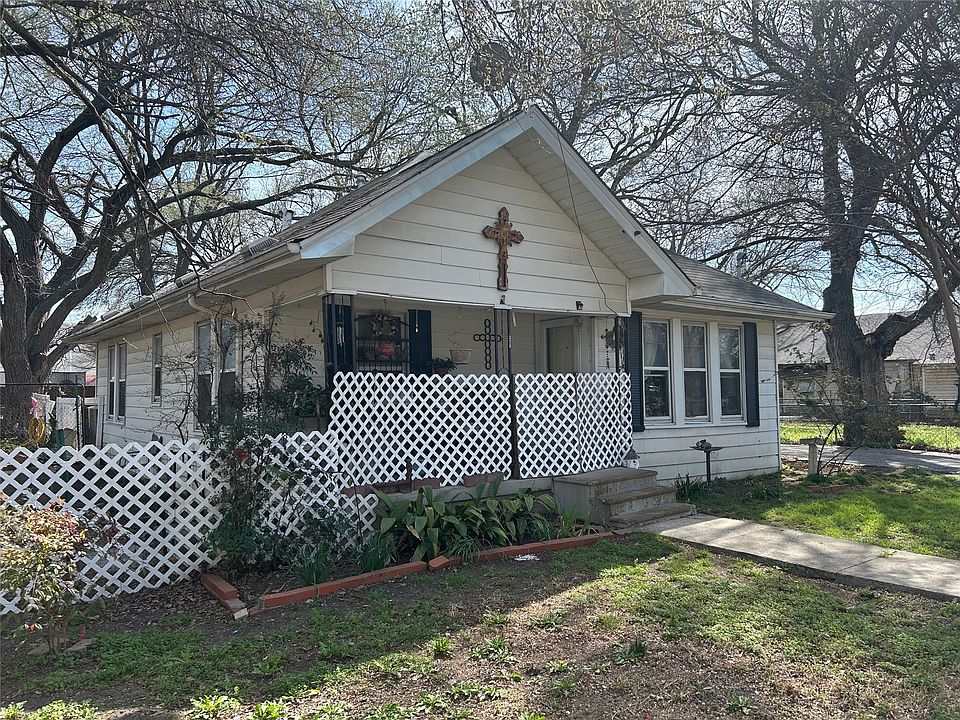 1st image of 320 & 330 E Belt Line Rd