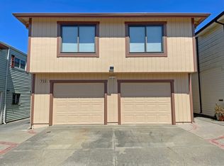 733 Gellert Blvd, Daly City, CA 94015