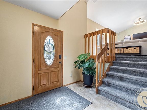 5th image of 1035 Ginger Ave