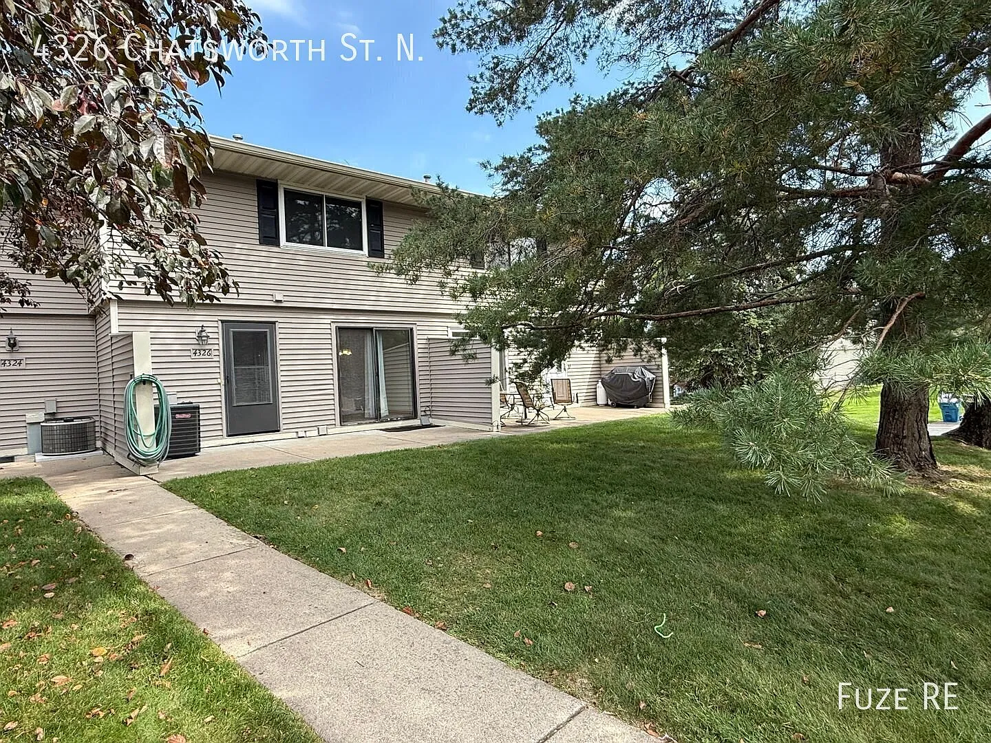 3 Bed Shoreview Townhome — Photo 2