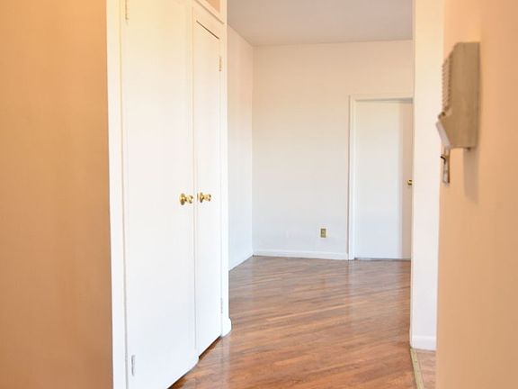 3rd image of 476 Clinton Ave #3B