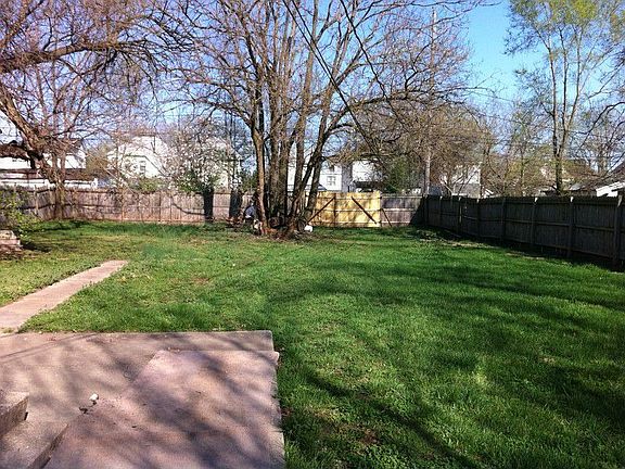 4th image of 120 Hayden Ave