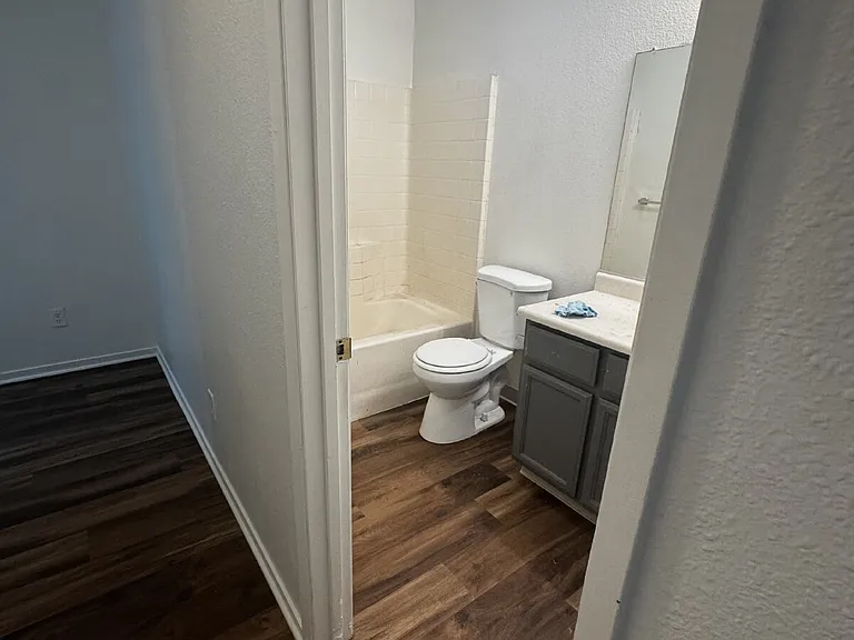 2138 W Solis St — Photo 9