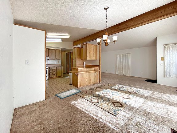 3rd image of 103 Leisure Ln