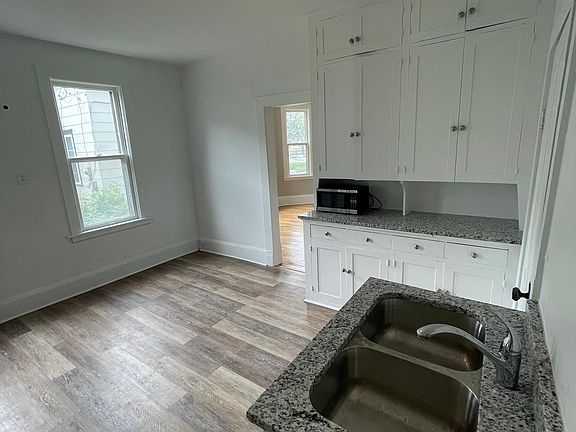 2nd image of 3451 Snelling Ave #1