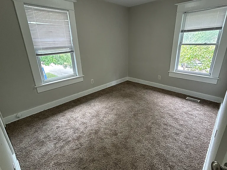 1625 Sturm Ave #2 — Photo 18