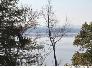 3608 Rosenberg Ln, Godfrey, IL 62035